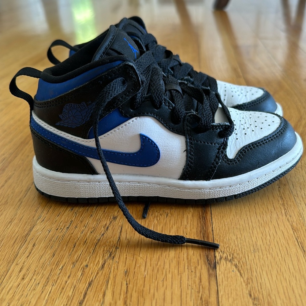 Kids Nike Air Jordan size 11c
